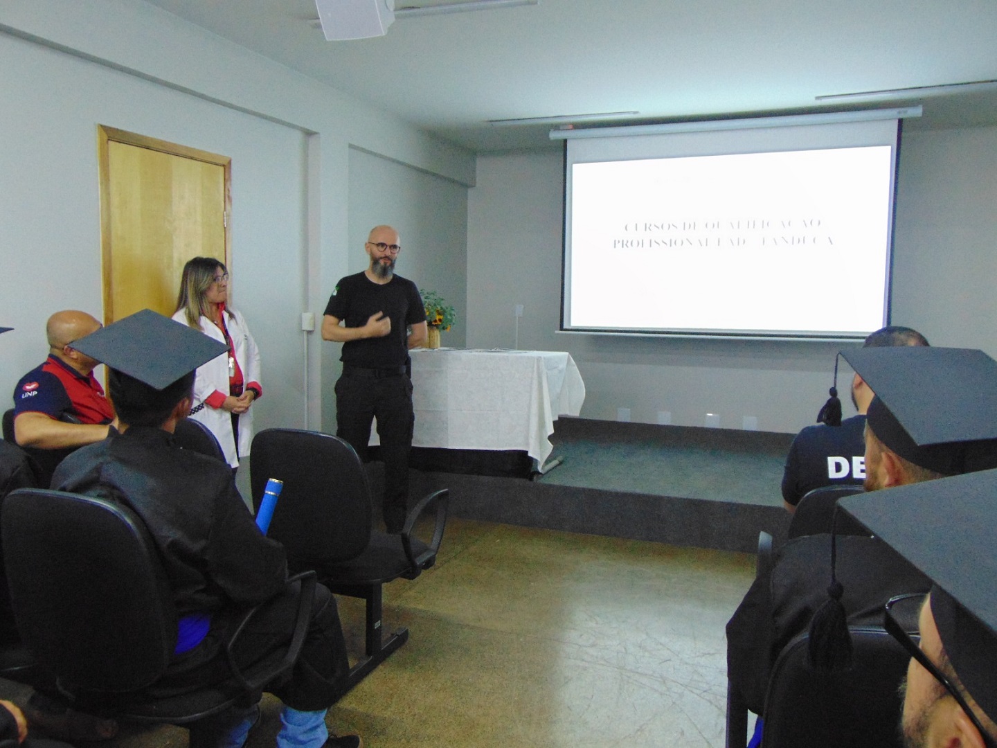 Cursos de qualificação profissional ofertados pela Fanduca formam 25 apenados na Colônia Penal Industrial de Maringá