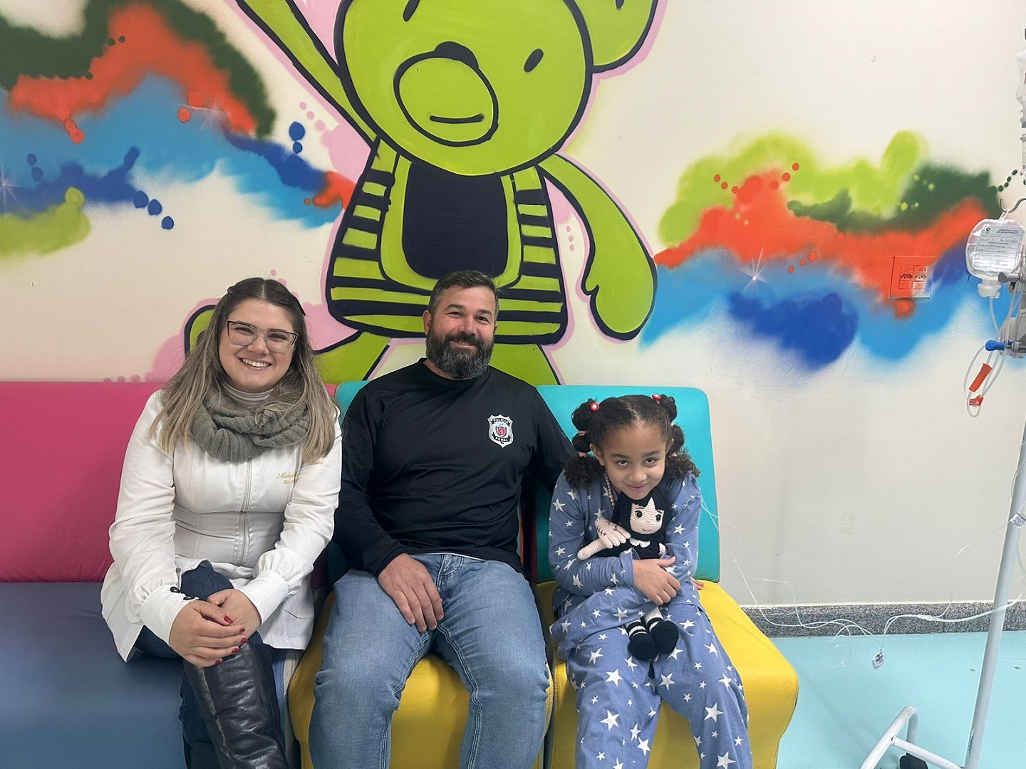 Projeto Amigurumi Solidário: Polícia Penal do Paraná leva alegria a crianças internadas em Foz do Iguaçu 