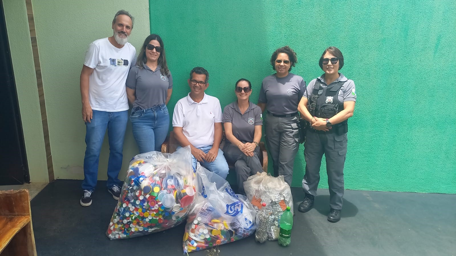 PPPR recolhe tampinhas de plástico em unidades penais em prol de ação social, em Londrina 