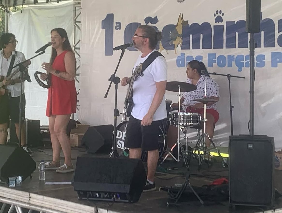 Cãominhada da Polícia Penal promove integração com a comunidade em São José dos Pinhais