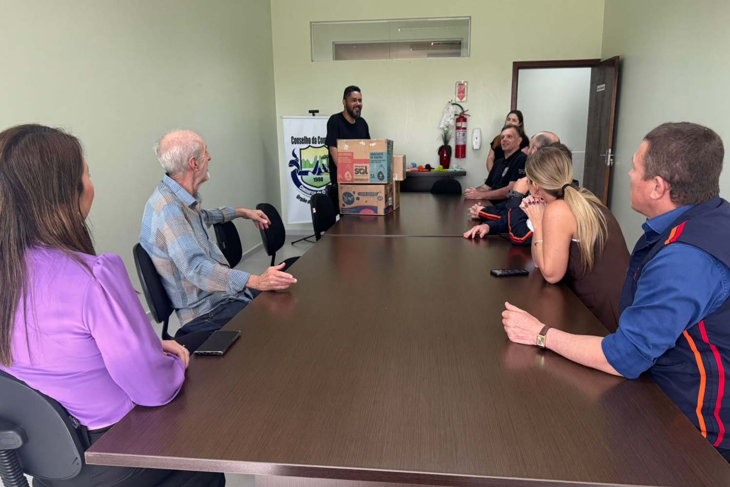 Pessoas privadas de liberdade fazem polvinhos de crochê para crianças atendidas pelo Samu