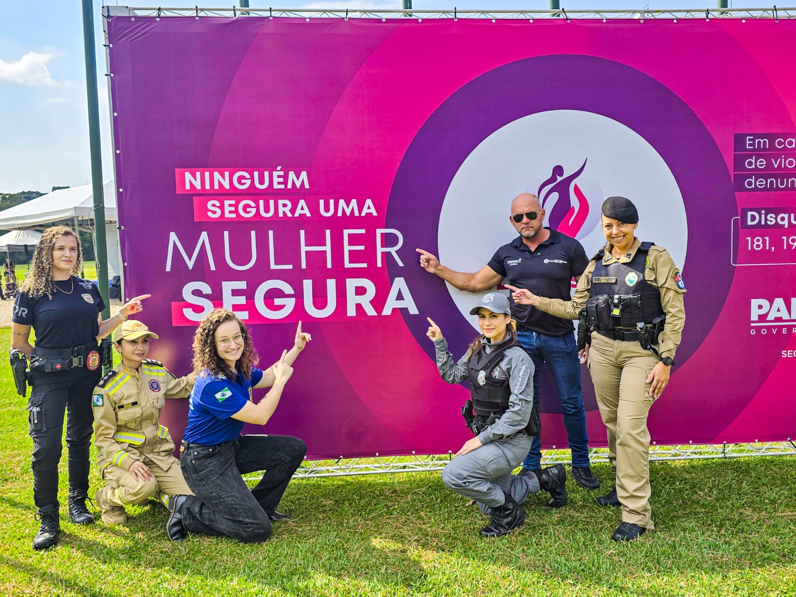 Forças de segurança realizam conscientização do combate à violência contra a mulher