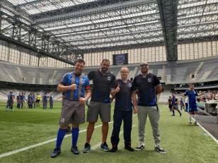 Torneio de futebol das forças de segurança arrecada brinquedos e kits de limpeza para associações