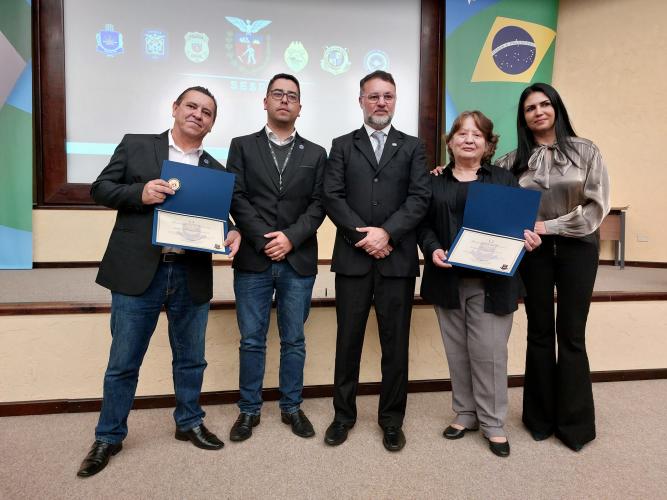 Veteranos da Polícia Penal do Paraná são homenageados em evento da Secretaria Estadual de Segurança Pública – Sesp