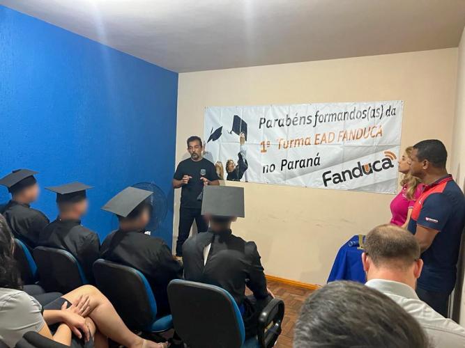 4 apenados da Cadeia Pública de Medianeira se formam em Curso Técnico de Gestão de Empresas
