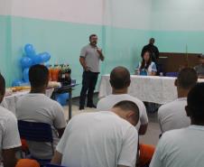 Polícia Penal do Paraná forma 14 custodiados e curso de pintura imobiliária