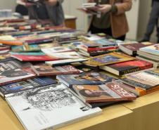 Projeto Viagem do Livro atinge 2.400 livros com doação à Cadeia Pública de Paranacity