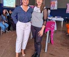 Mulheres privadas de liberdade participam de palestra em alusão ao Agosto Lilás, em Foz do Iguaçu
