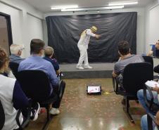 Polícia Penal do Paraná leva espetáculo encenado por pessoas privadas de liberdade com a peça “O Dito Pelo Não Dito”
