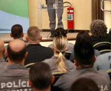 Sistema Penitenciário do Paraná celebra 117 anos com solenidade marcada por homenagens, palestras e reconhecimento institucional