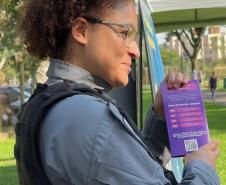 Forças de segurança realizam conscientização do combate à violência contra a mulher