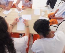 Mulheres privadas de liberdade recebem feira da saúde, em parceria com a Igreja Batista