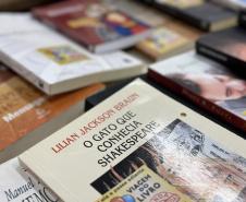 Penitenciária Estadual de Maringá recebe acervo de livros do Projeto Viagem do Livro