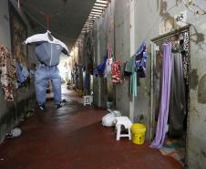 O governador Beto Richa participa em Cascavel,da inauguração do Núcleo de Proteção à Criança e ao Adolescente Vítima de Crime (Nucria) e da demolição simbólica da carceragem da 15ª Subdivisão Policial. Participaram da solenidade: prefeito de Cascavel, Edgar Bueno, o secretário de Segurança, Wagner Mesquita, deputado André Bueno, entre outros.Cascavel, 23-12-16.Foto: Arnaldo Alves / ANPr.
