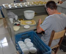 O Paraná colocou em funcionamento uma unidade prisional considerada modelo em tratamento penal no país. De regime fechado, a Penitenciária Central do Estado - Unidade de Progressão, localizada no Complexo Penitenciário de Piraquara, é um lugar em que os presos dedicam-se o dia todo a atividades educacionais e de trabalho. Curitiba, 22/03/2017