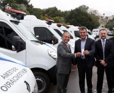 O governador Beto Richa e o secretário estadual da Segurança Pública e Administração Penitenciária, Wagner Mesquita, entregam mais 160 pistolas da marca Glock para a Polícia Civil e 45 viaturas para o Departamento Penitenciário do Paraná (Depen).  As entregas fazem parte do programa Paraná Seguro da Secretaria de Segurança Pública e Administração Penitenciária.Curitiba, 10/04/2017.Foto: Orlando Kissner/ANPr