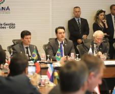 O governador Carlos Massa Ratinho Junior e o ministro da Justiça Sergio Moro, participaram da Encontro do Conselho Nacional de Secretários de Estado da Justiça, Cidadania, Direitos Humanos e Administração Penitenciária, que realiza-se no Palácio Iguaçu. Participaram: os secretários: de Segurança Pública, cel. Romulo Marinho Soares; entre outros.Curitiba, 04-10-19.Foto: Arnaldo Alves / AEN.