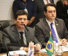 O governador Carlos Massa Ratinho Junior e o ministro da Justiça Sergio Moro, participaram da Encontro do Conselho Nacional de Secretários de Estado da Justiça, Cidadania, Direitos Humanos e Administração Penitenciária, que realiza-se no Palácio Iguaçu. Participaram: os secretários: de Segurança Pública, cel. Romulo Marinho Soares; entre outros.Curitiba, 04-10-19.Foto: Arnaldo Alves / AEN.