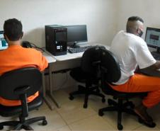Presos recebem certificados de cursos profissionalizantes