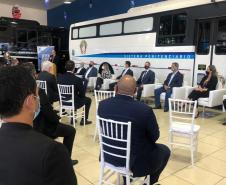 Paraná recebe do governo federal mais dois ônibus adaptados para transporte de presos