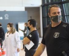 Mais de 23 mil doses da vacina contra a COVID-19 são aplicadas nas forças de segurança do Paraná