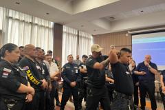 Polícia Penal do Paraná ministra treinamento para agentes penitenciários do Paraguai