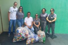 PPPR recolhe tampinhas de plástico em unidades penais em prol de ação social, em Londrina 