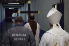 Caminhada marca celebração do “Jubileu dos Encarcerados” na Penitenciária Estadual de Cruzeiro do Oeste