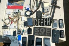 Operação de revista retira celulares e materiais ilícitos da Cadeia Pública de Umuarama
