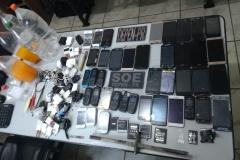 Depen apreende mais de 50 celulares e drogas em unidades prisionais