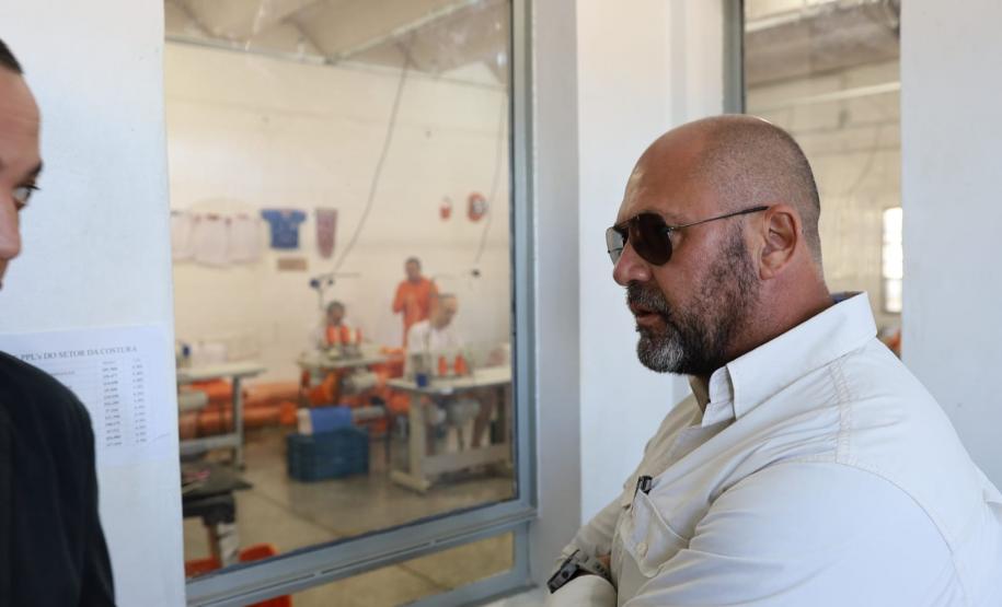 Secretário Hudson faz visita técnica em duas unidades prisionais no interior do Estado