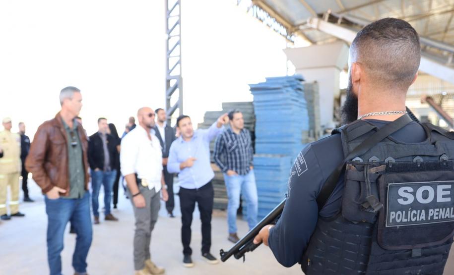 Secretário Hudson faz visita técnica em duas unidades prisionais no interior do Estado