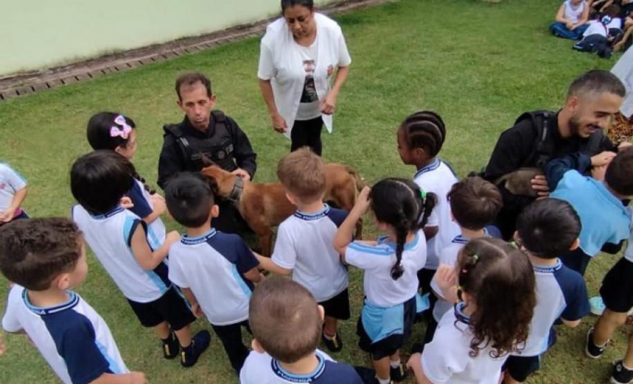 Em parceria com a Secretaria Municipal de Educação, Polícia Penal auxilia em projeto educativo sobre fauna em CMEIs de Maringá