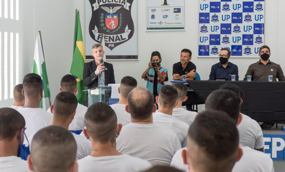 Projeto de capacitação profissional com apenados em Londrina é destaque em cartilha nacional de políticas penais