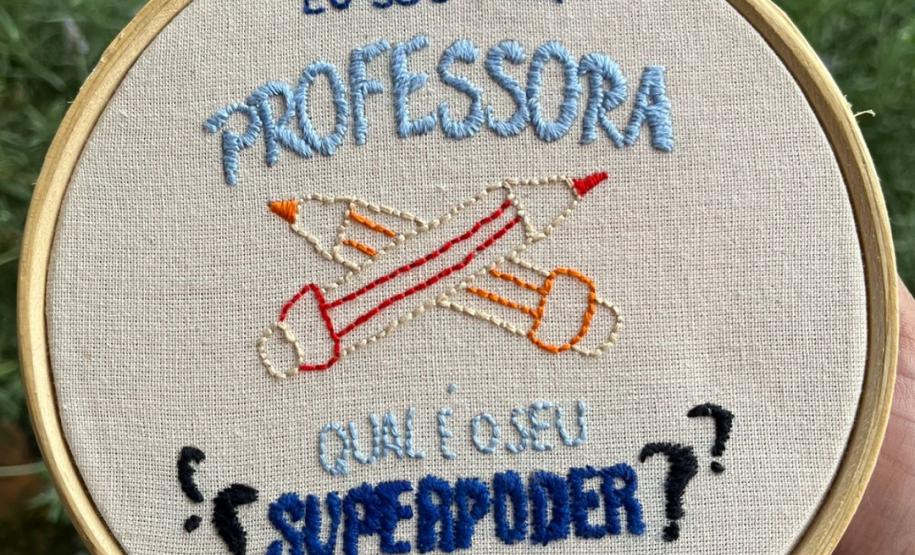 Produção artesanal de apenados é difundida na feira educacional de Londrina