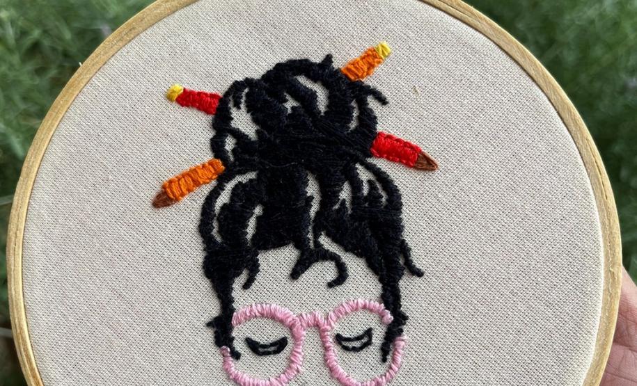 Produção artesanal de apenados é difundida na feira educacional de Londrina