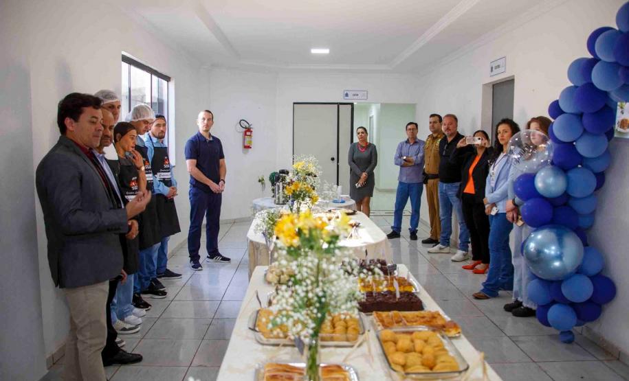 Café Colonial marca o encerramento do Curso de Cozinheiro no Complexo Social de Cascavel