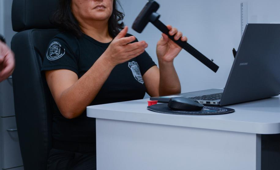 Sistema prisional do Paraná recebe primeira unidade móvel de monitoração eletrônica do país