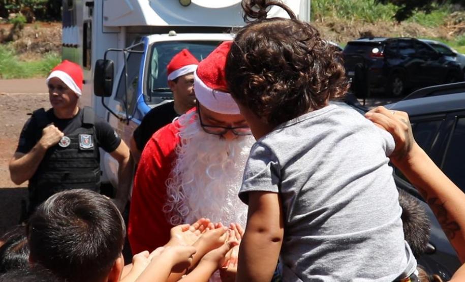 Polícia Penal do Paraná promove ações sociais de natal à comunidade
