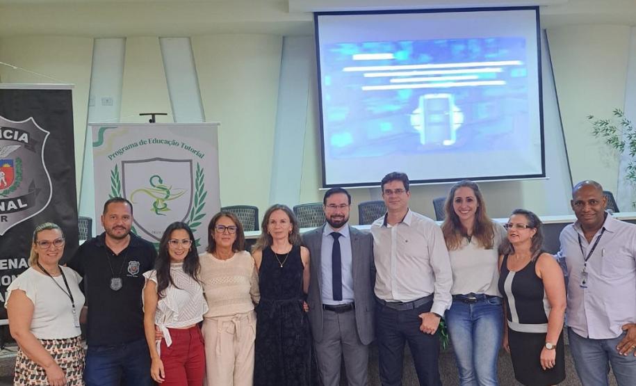 Simpósio debate a situação da saúde no sistema prisional em Maringá