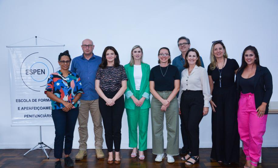 Comissão da UNODC visita unidades prisional do Paraná em busca de boas práticas para o Paraguai