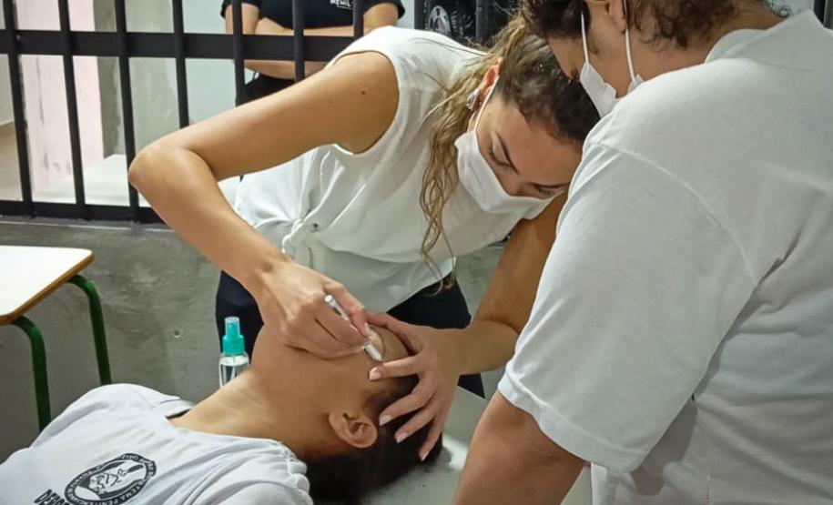 Polícia Penal leva ações de saúde e beleza a mulheres das cadeias públicas de Astorga e Alto Paraná