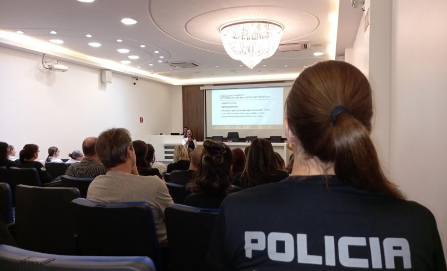 Servidores da Polícia Penal se unem contra o assédio: Campanha de prevenção e combate ganha força em Cascavel