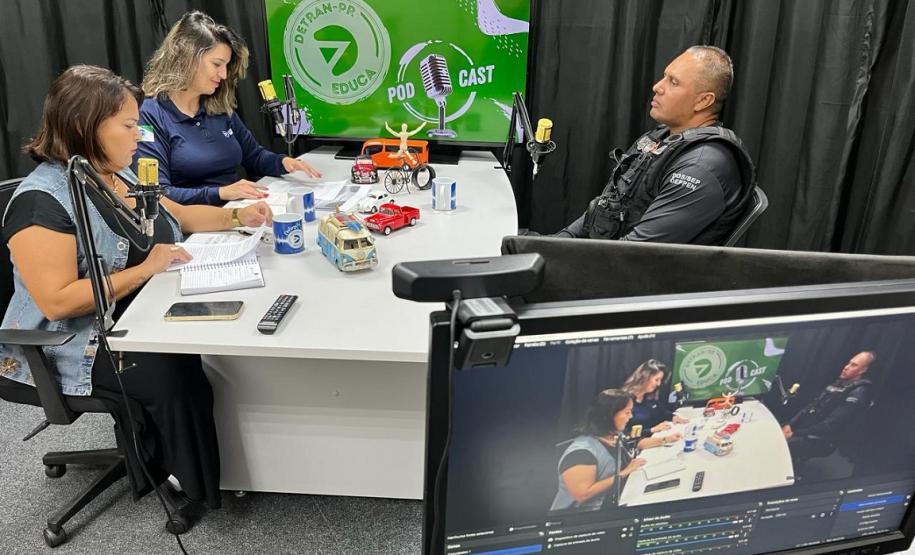 Polícia Penal compartilha rotinas de escolta no trânsito em podcast do Detran Paraná