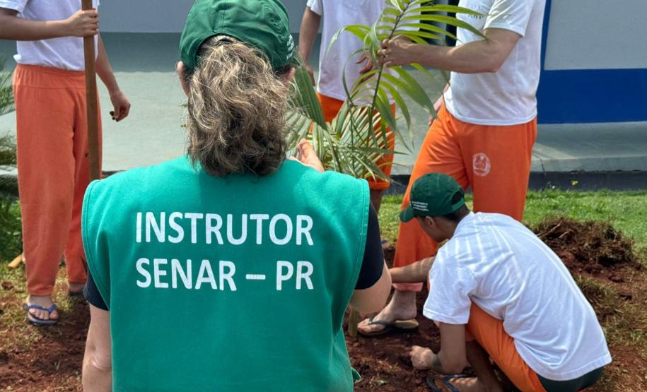 Capacitação em jardinagem prepara pessoas privadas de liberdade para o mercado de trabalho em Cascavel