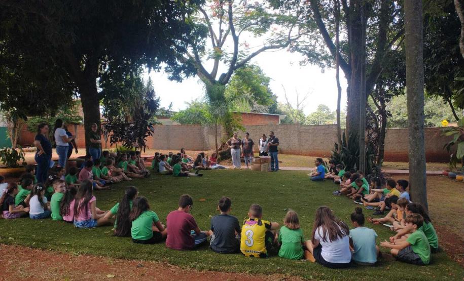 Dois mil amigurumis confeccionados por pessoas privadas de liberdade são distribuídos em Foz do Iguaçu em ação social