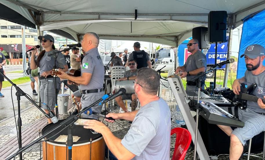 Polícia Penal do Paraná encerra exposições no Verão Maior Paraná com lançamento de banda