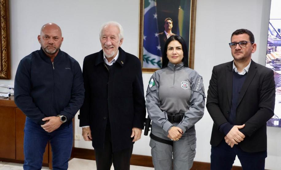 Lei que melhora carreira da Polícia Penal do Paraná é sancionada