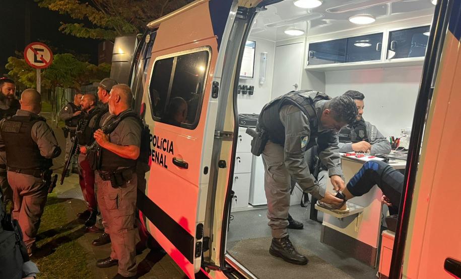 Polícia Penal do Paraná realiza operação de fiscalização de monitorados eletronicamente na Cidade Industrial de Curitiba