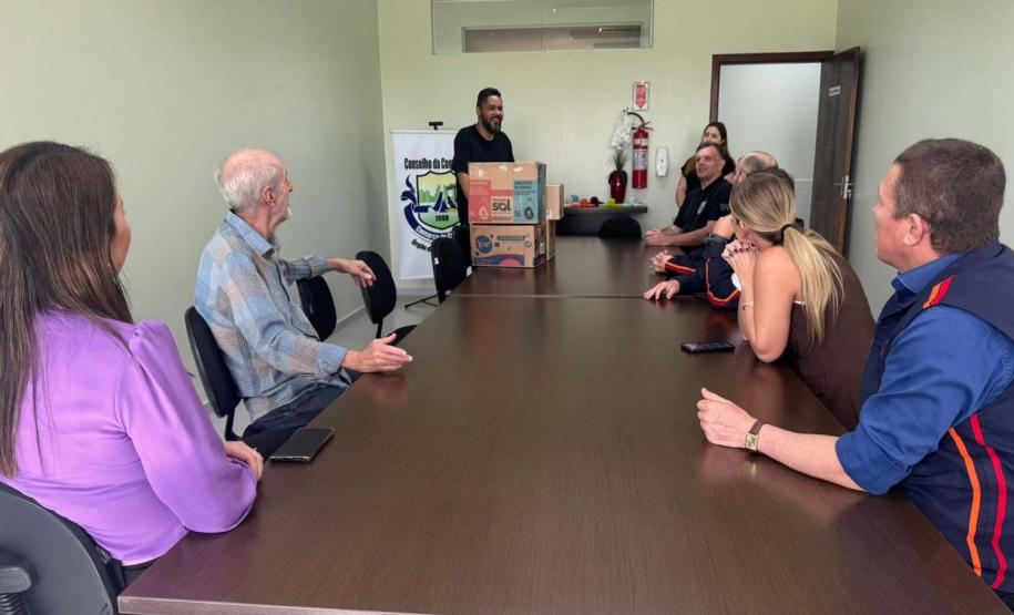 Pessoas privadas de liberdade fazem polvinhos de crochê para crianças atendidas pelo Samu